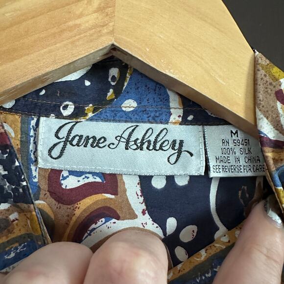 JANE ASHLEY | Blue and Tan 90s Vintage Silk Oversized Printed Blouse | Medium - Picture 4 of 4